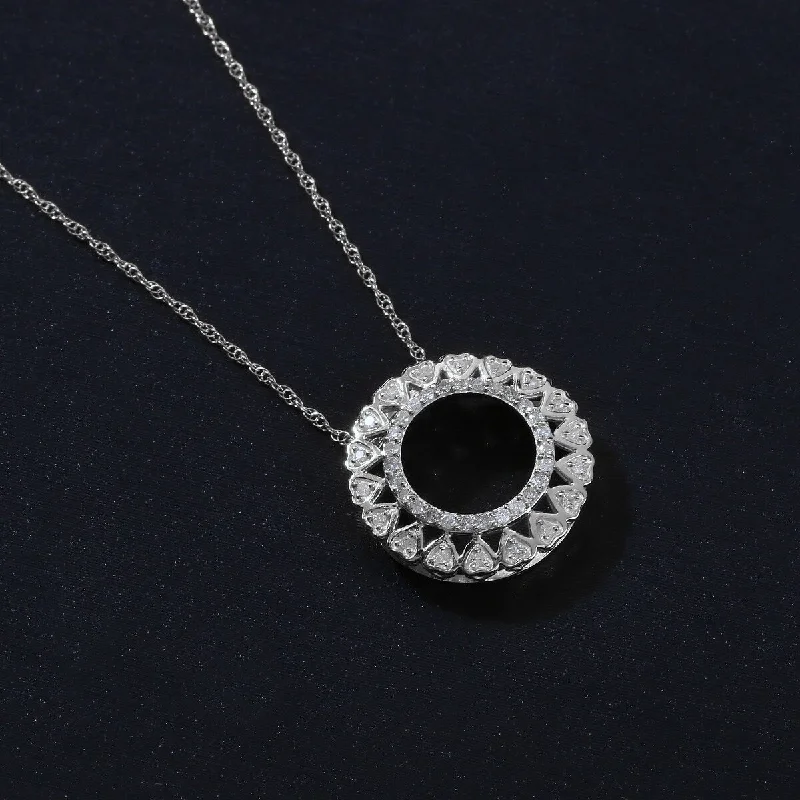 chain pendant necklace-De Couer 10k White Gold 1/6ct TDW Diamond Filigree Circle Necklace