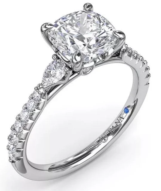 men’s rings with blue diamonds-Dynamic Diamond Engagement Ring